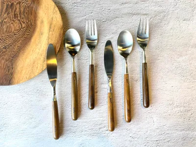 綠檀餐具組 視角 1