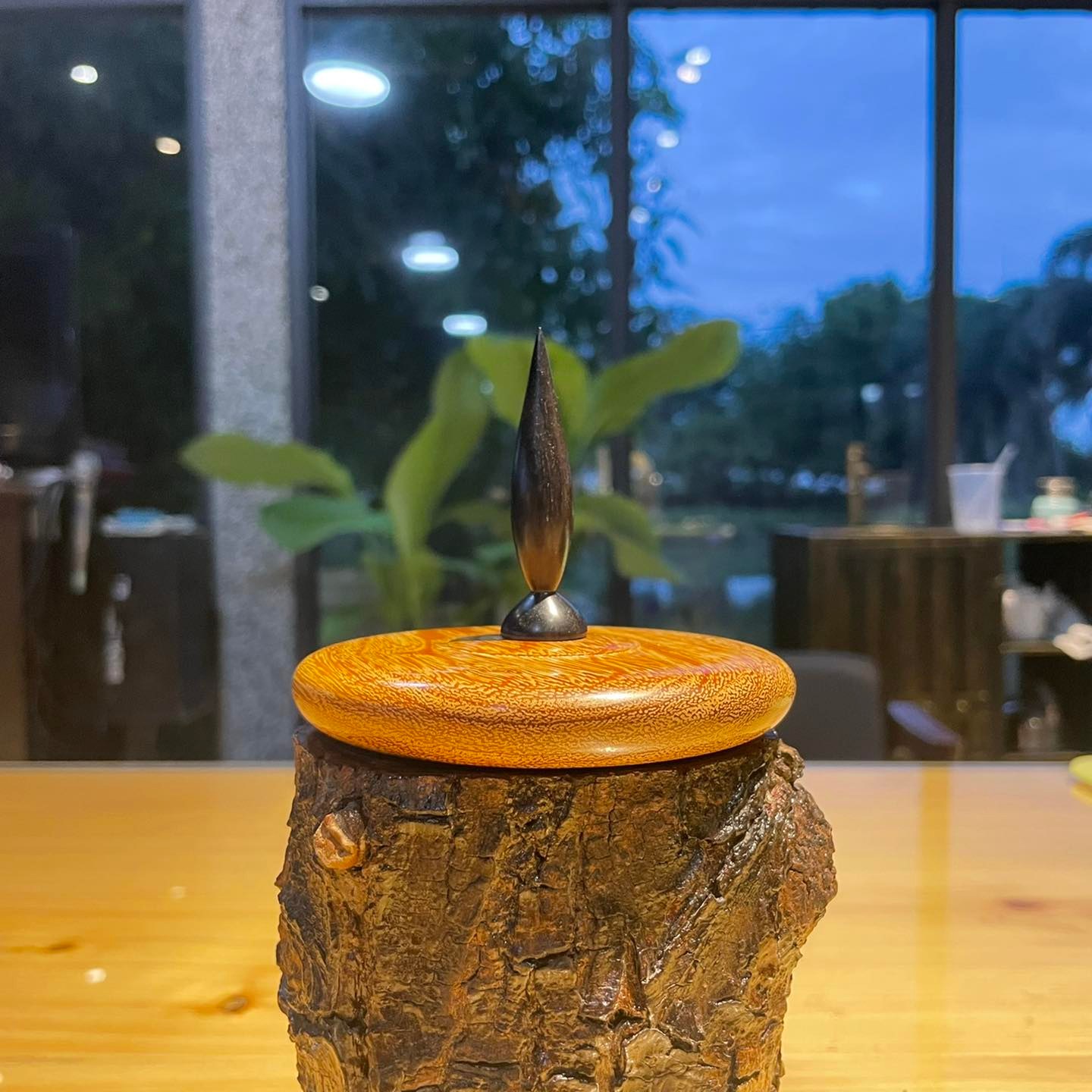 飛碟形狀聚寶盆 視角 2