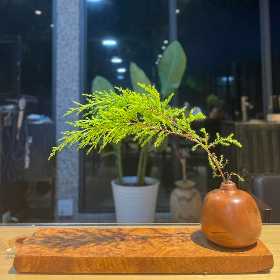 楠木多寶格聚寶盆
