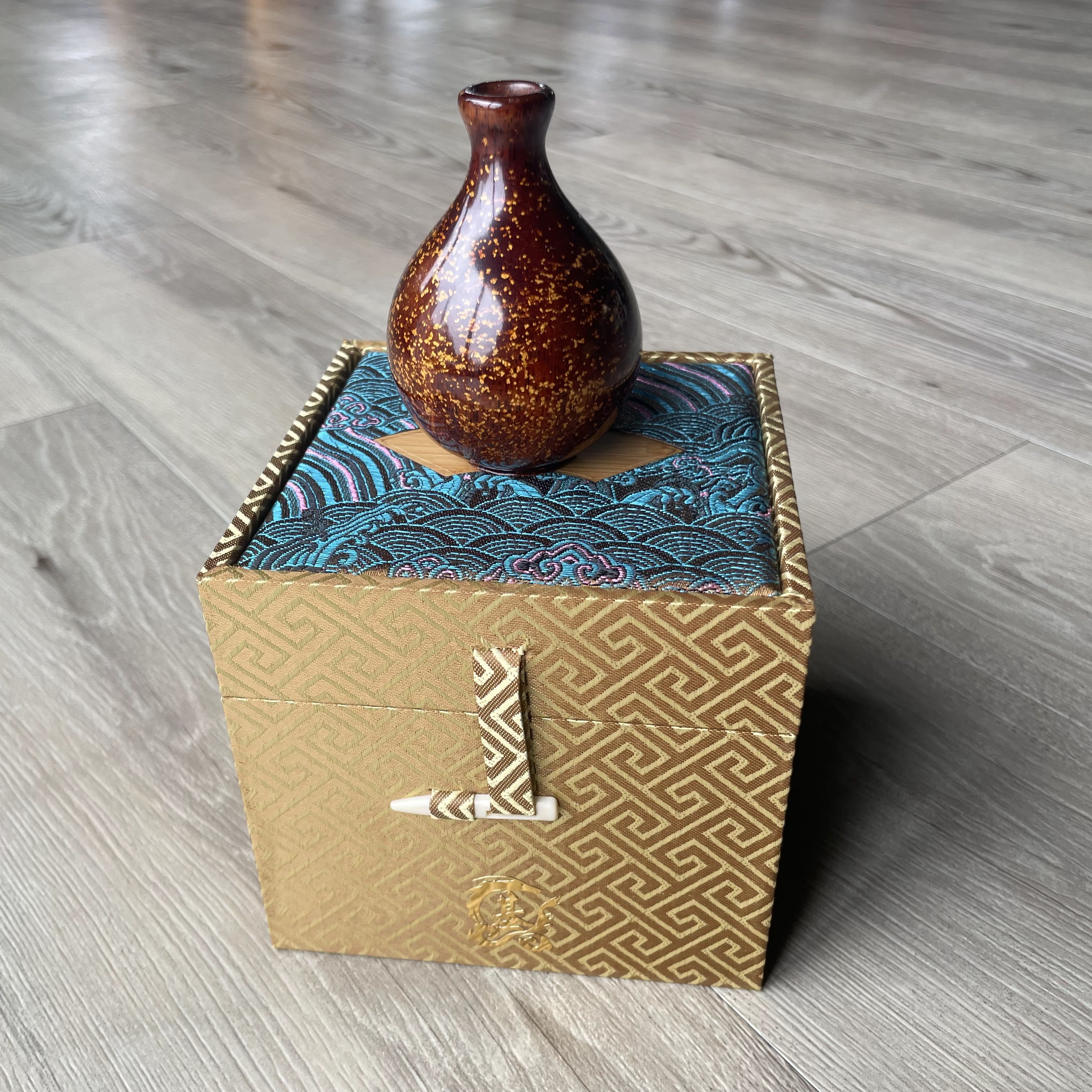 JW07.23 漆藝小瓶原木藝品/蒔繪-犁地 視角 3